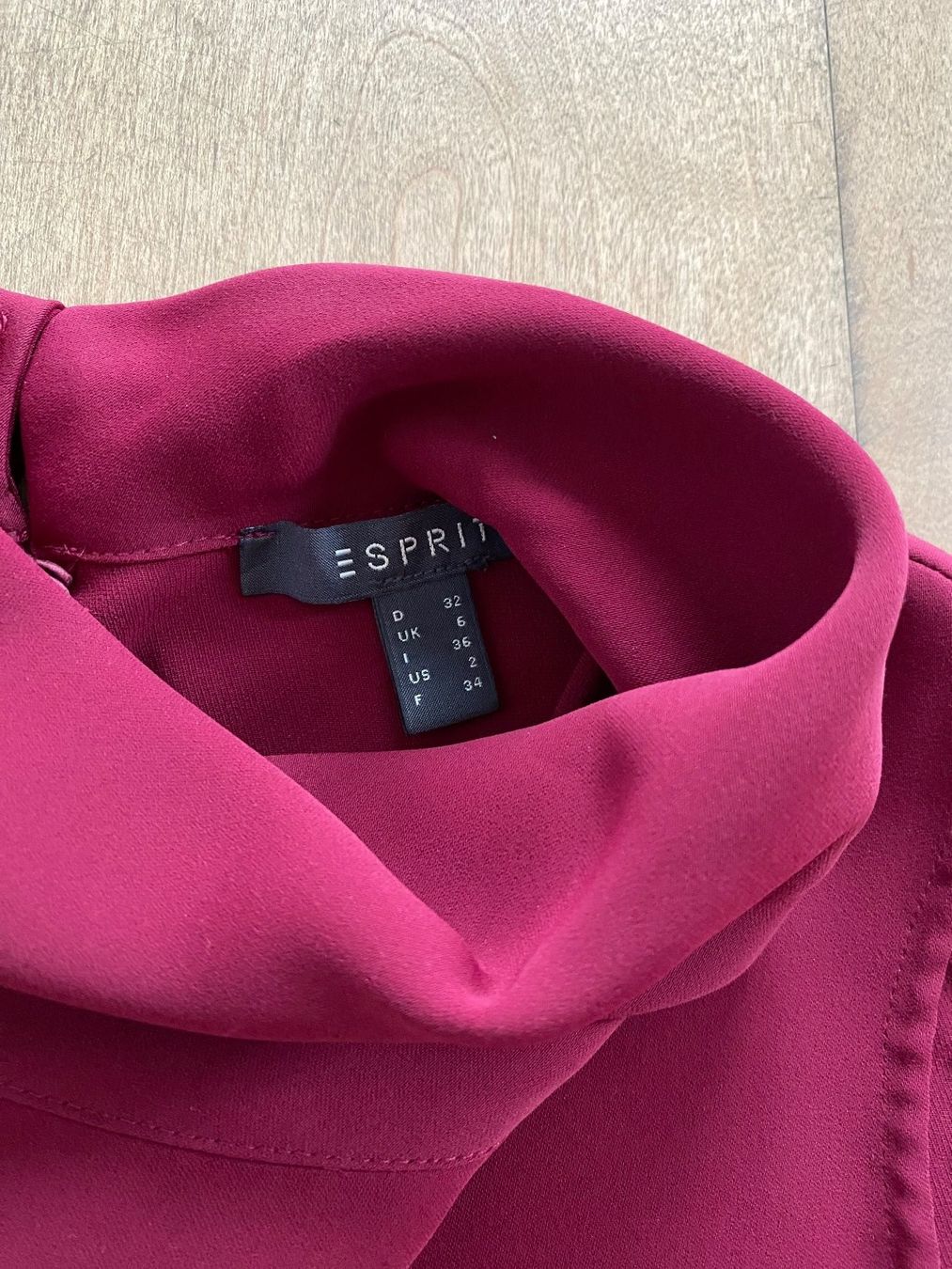 Esprit Camicette: ESPRIT - bordeaux-rote, ärmellose Bluse – Usato da Meilen venduto da kleisi01 3