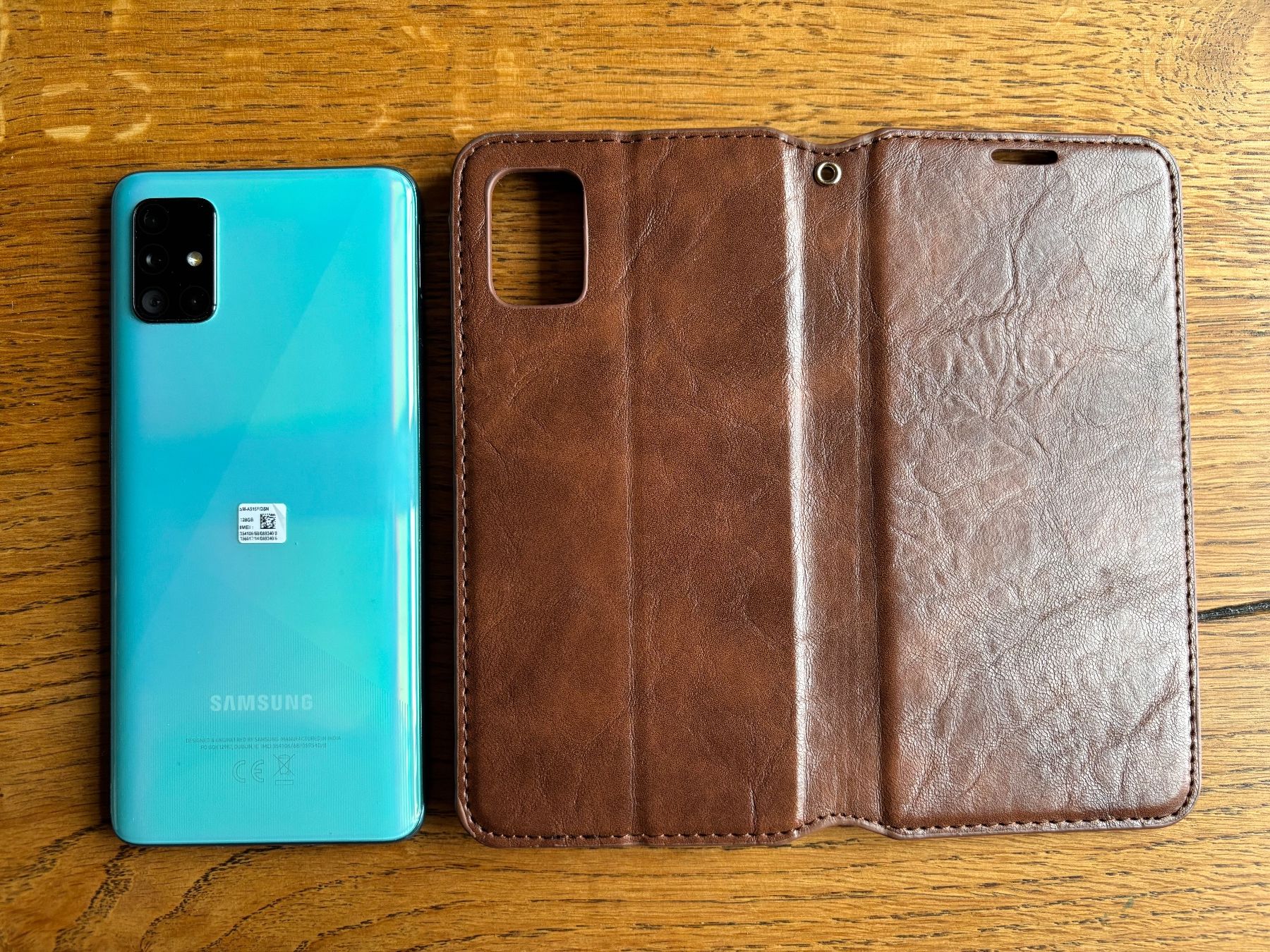Samsung Telefoni cellulari / Smartphones: Samsung Galaxy A51 mit Schutzhülle – Usato da Alt St. Johann venduto da tury38 3