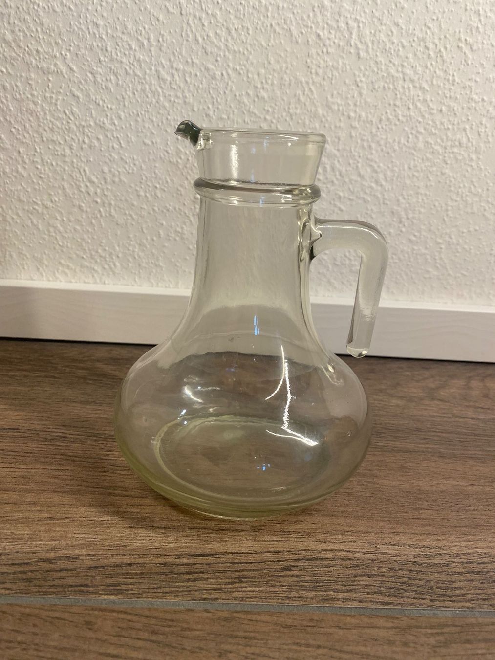 Karaffen: Glaskrug / Karaffe klein 15 cm hoch – Gebraucht aus Pratteln von a23_j2gs