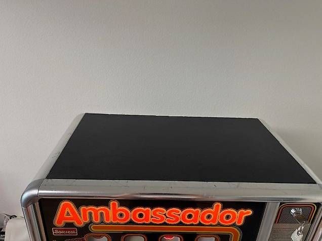 Slot Machine: Geldspielautomat Ambassador 100 – Usato da Adlikon b. Regensdorf venduto da Max3 3