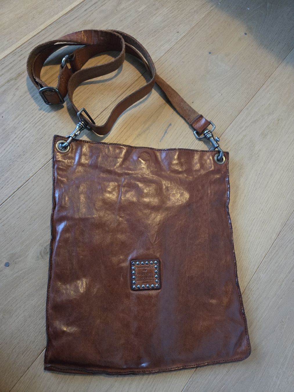 Sacs femmes: Campomaggi Ledertasche 28x35cm. – D'occasion à Neuhausen par Nemoli 1