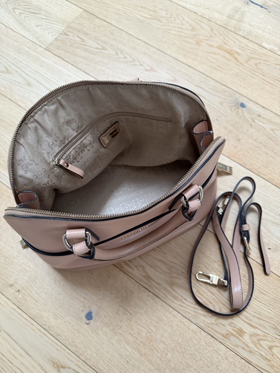 Coccinelle Taschen für Damen: Coccinelle handbag – Gebraucht aus Küsnacht ZH von lfo_f8w5 1