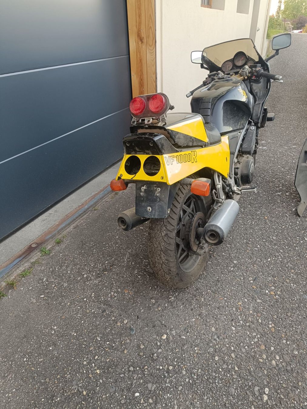 Honda Route: Honda VF 1000 R  1986 – D'occasion à Reitnau par kariah 3