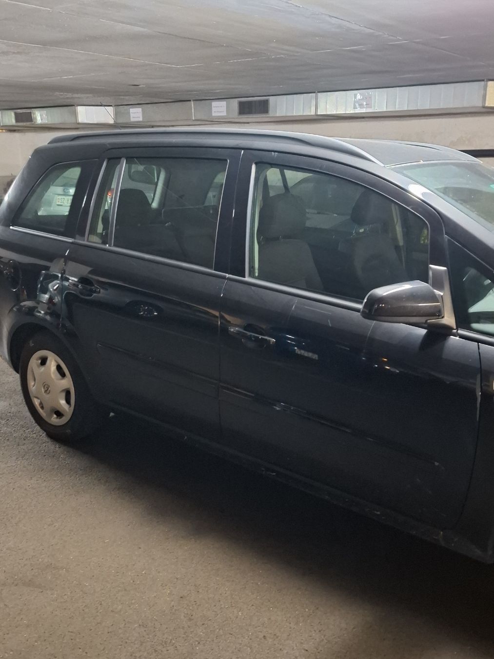 Opel Automobili: opel zafira – Difettoso da Morschach venduto da stoos65 4