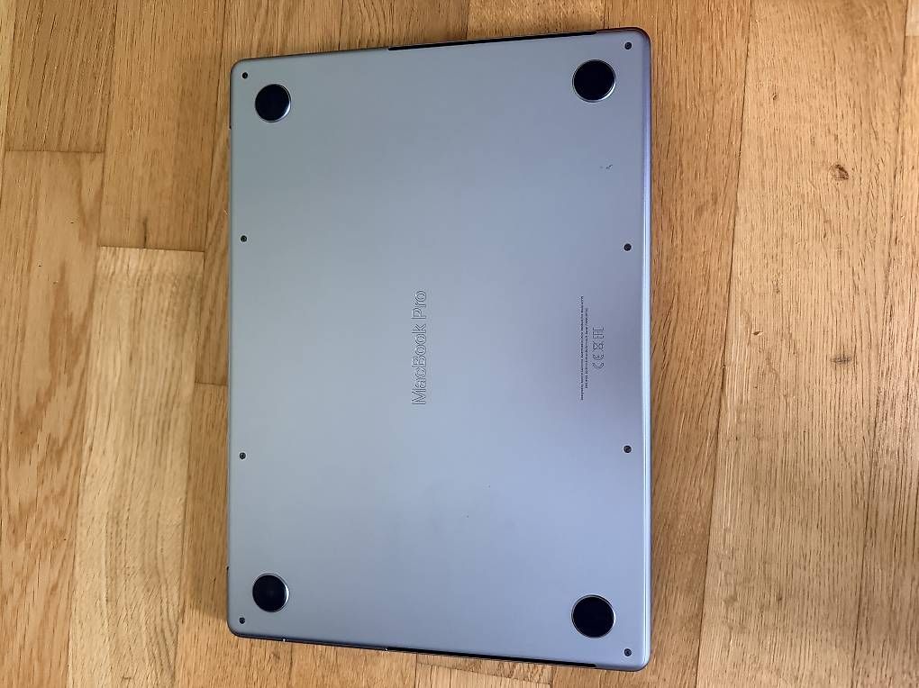 Notebook:  MacBook Pro M2 Max 32Go 14  Comme neuf  – Usato da Porsel venduto da Greentech 1