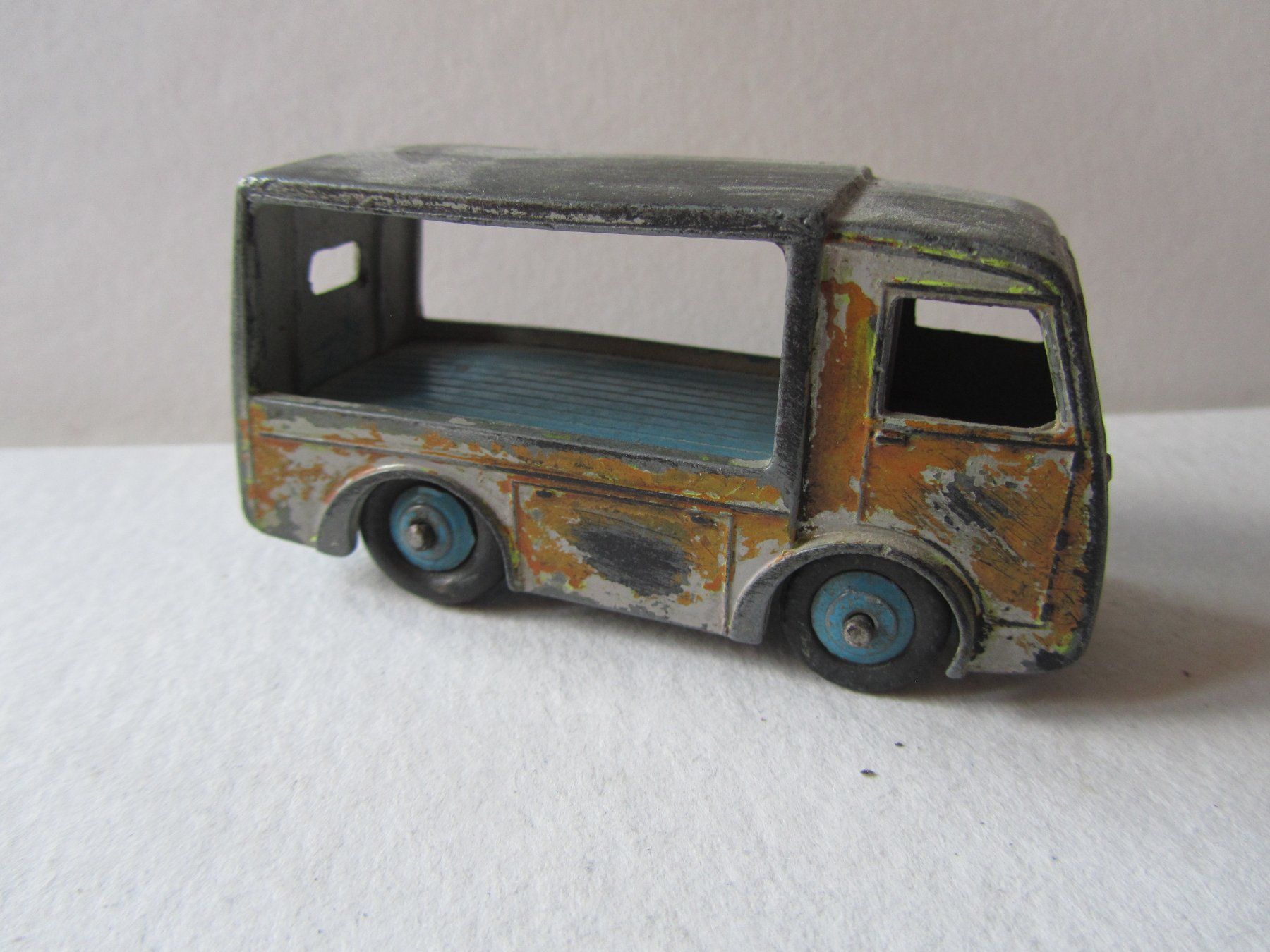 Dinky Toys Modellini d'auto: Electric Dairy Van, Dinky Toys – Usato da Weiningen ZH venduto da dietsch57 2