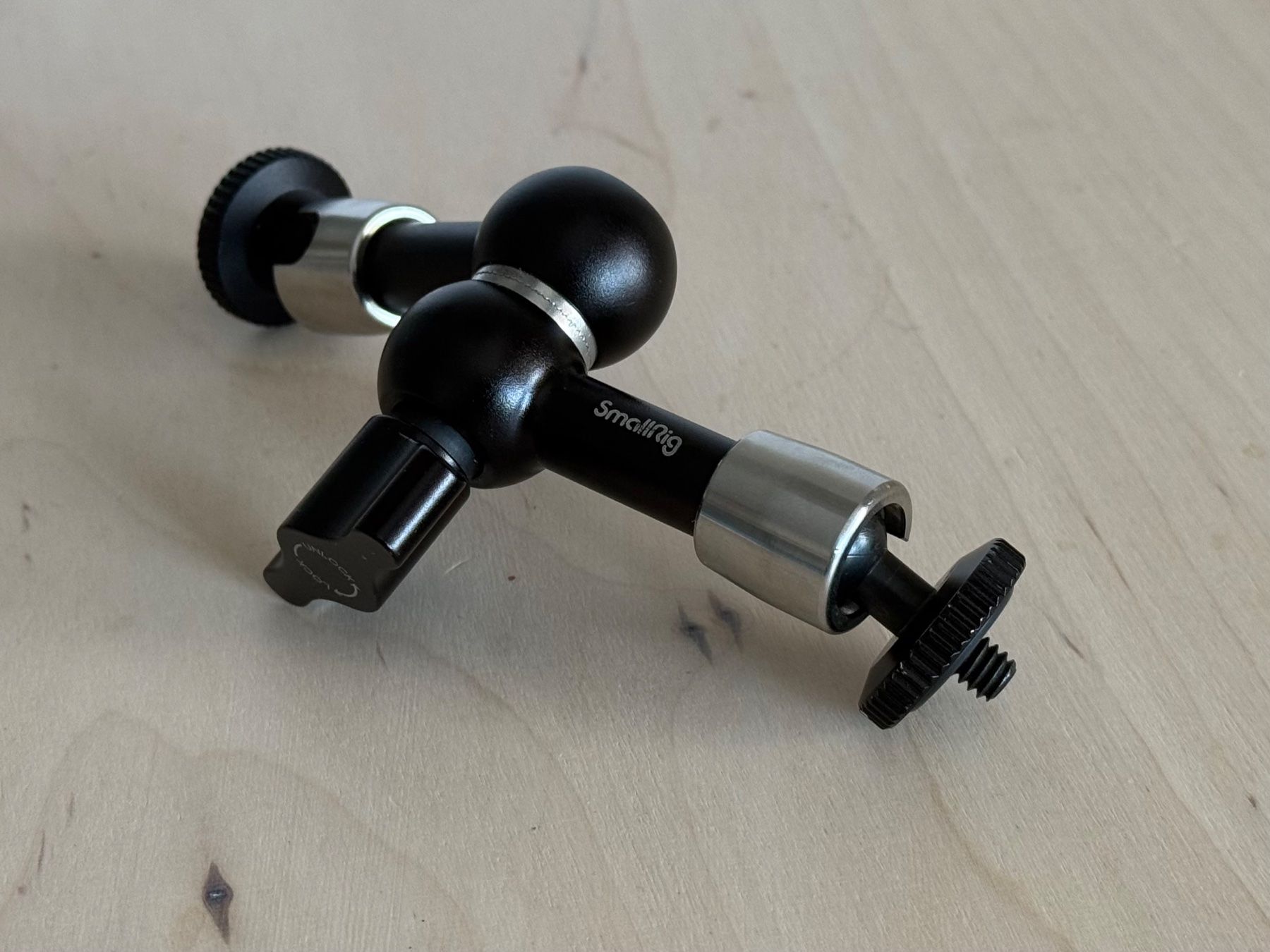 Smallrig Fixations: SmallRig Magic Arm 2065, 5", 1/4 " Schrauben – D'occasion à Solothurn par omtara