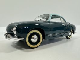1957 VW Volkswagen Karmann-Ghia 1:18, SOLIDO