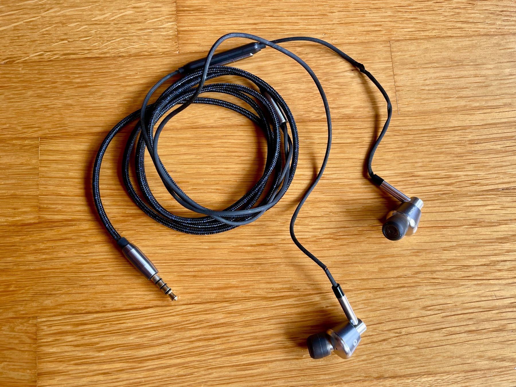 Cuffie: 1More Triple Driver In-Ear Kopfhörer – Usato da Schwyz venduto da gibsamier