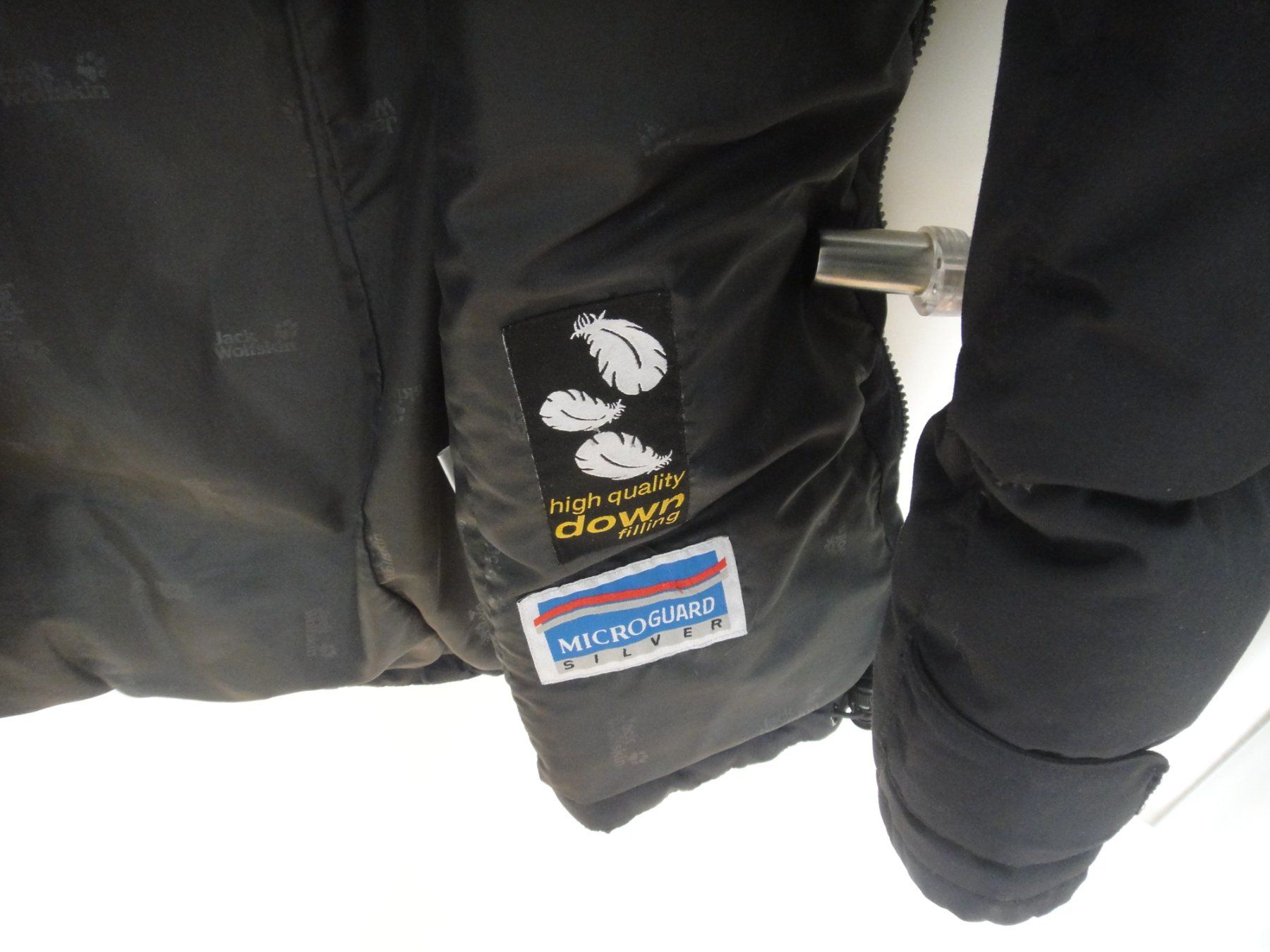 Jack Wolfskin Vestes: Jack Wolfskin Daunenjacke – D'occasion à Basel par Deutsch 3