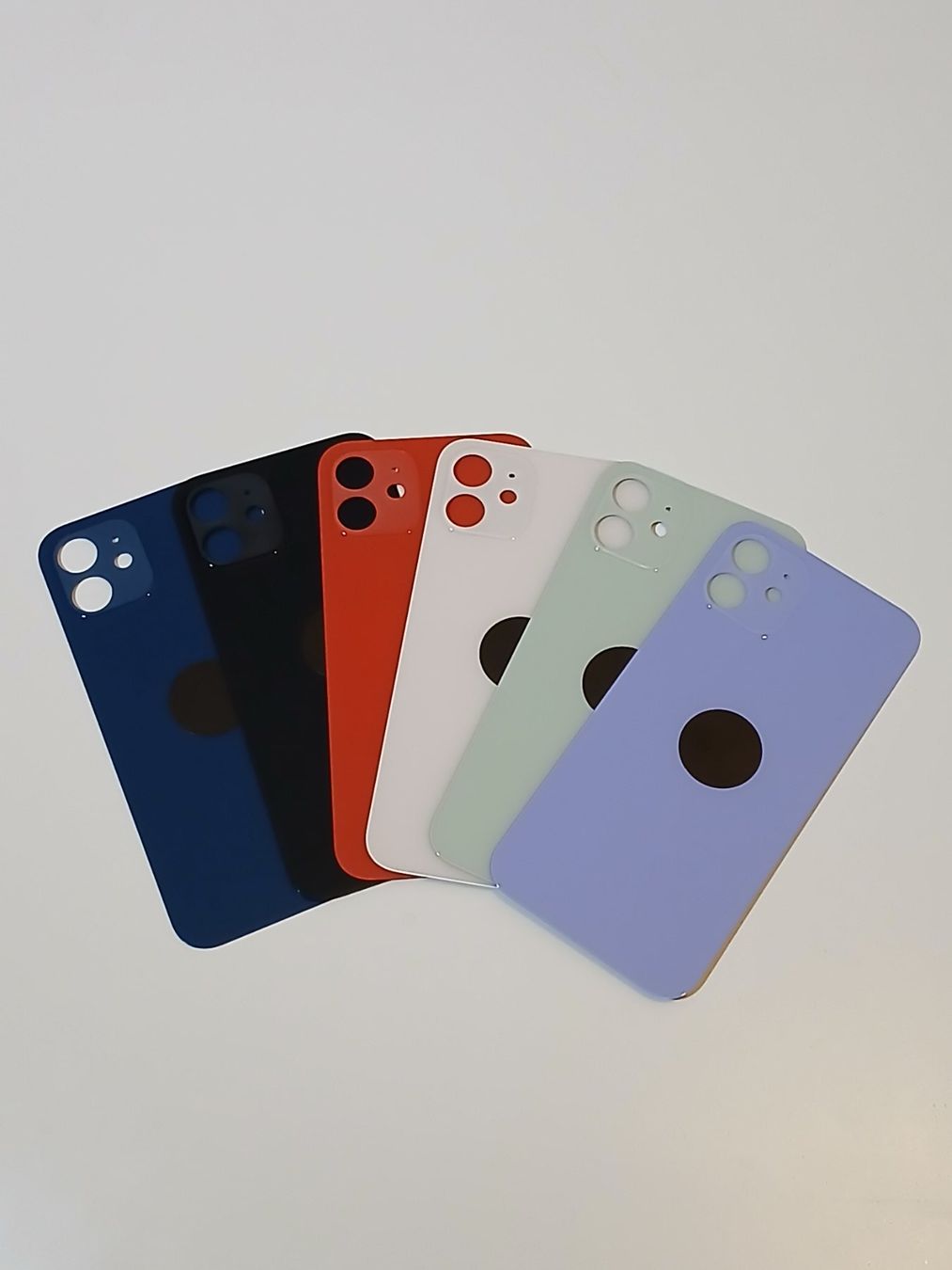 Apple Cover & Protezioni schermo: Coque arrière Iphone 12 – Nuovo e nell'imballaggio originale da Leukerbad venduto da wor_sf98