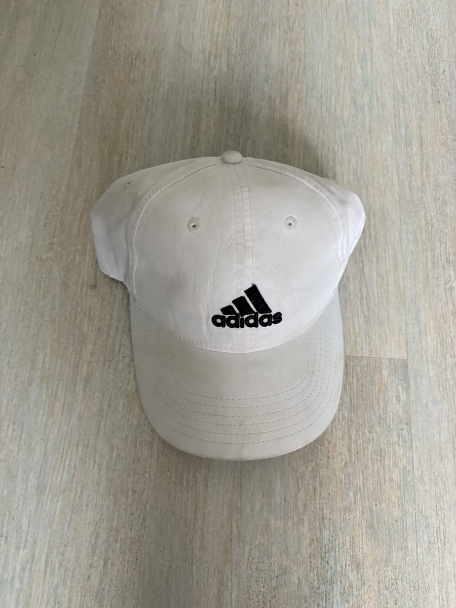 Copricapi, berretti & cappellini: Adidas Cap - White - Perfect for Summer - Gently Used – Usato da Ittigen venduto da L0RO