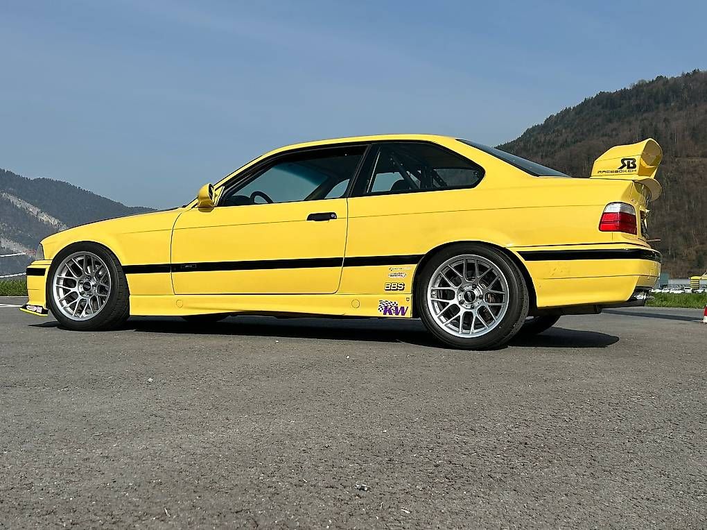 Automobili: BMW M3 E36 Rennwagen (Track-Tool) – Usato da Alpnach Dorf venduto da inf_56t7 3