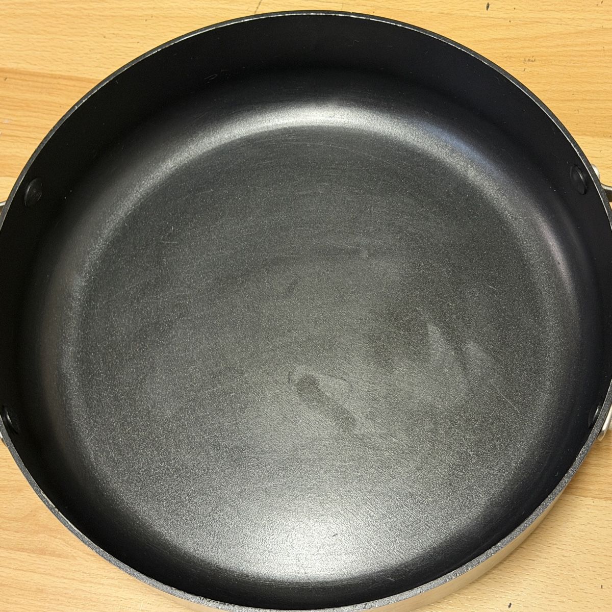 Kitchenaid Töpfe: KitchenAid Topf 28cm mit Deckel guter Zustand – Gebraucht aus Thun von BanjoDan 2