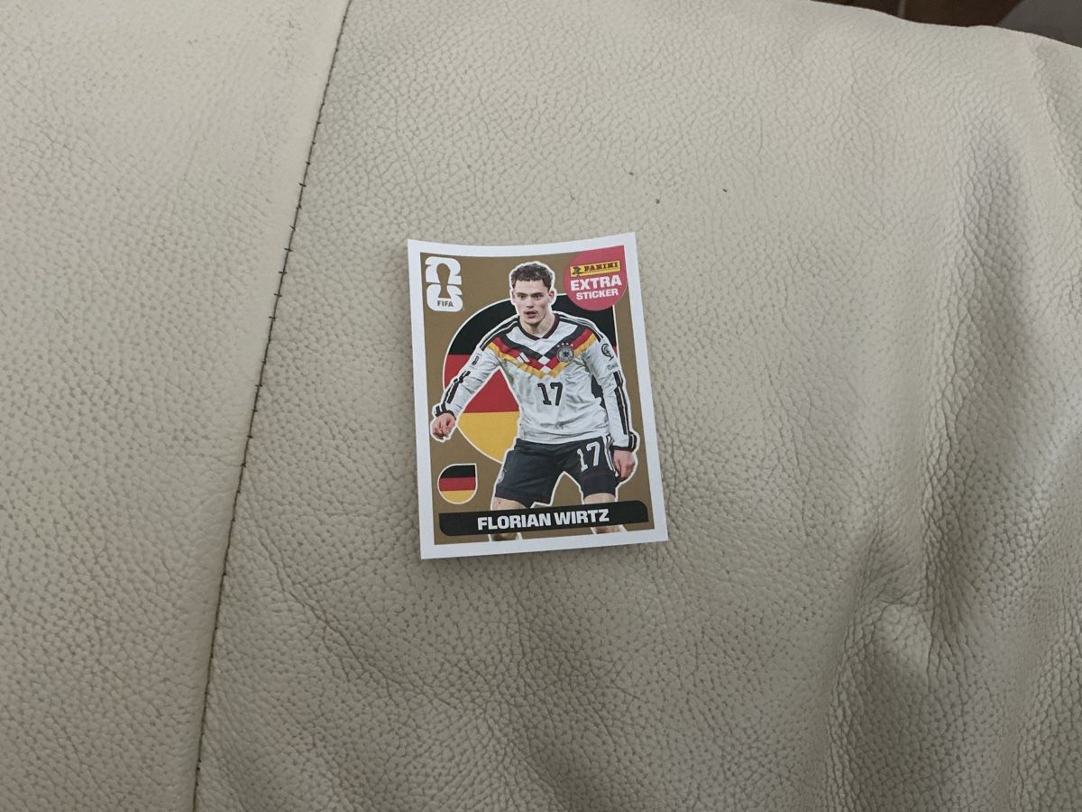 Panini Cartes à collectionner: Florian wirtz extra sticker gold. – Neuf avec emballage d'origine à Schmerikon par SihanaD