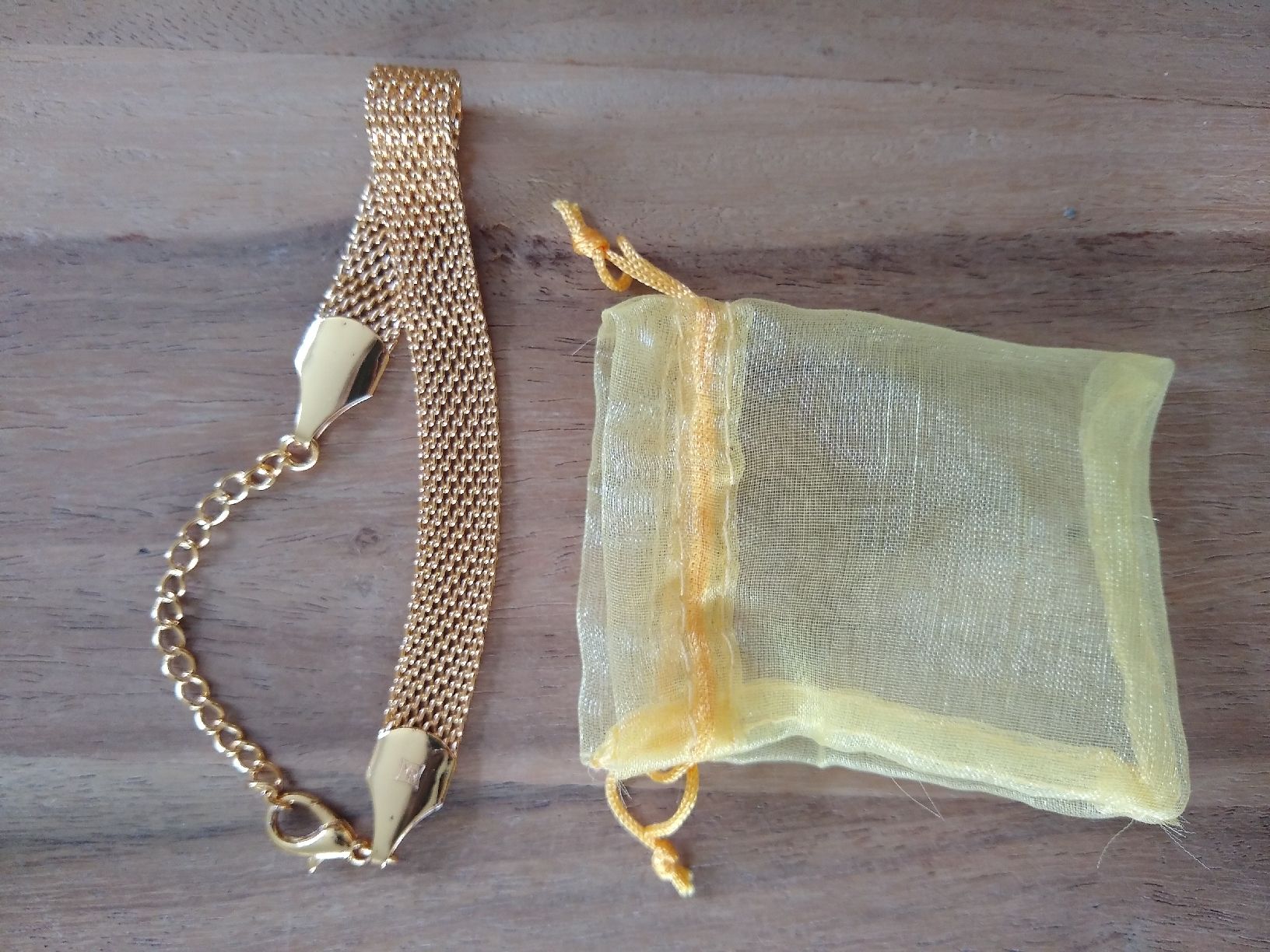 Bracciali & Braccialetti: Bracelet gold looking - not real – Usato da Dübendorf venduto da LoRi-2026