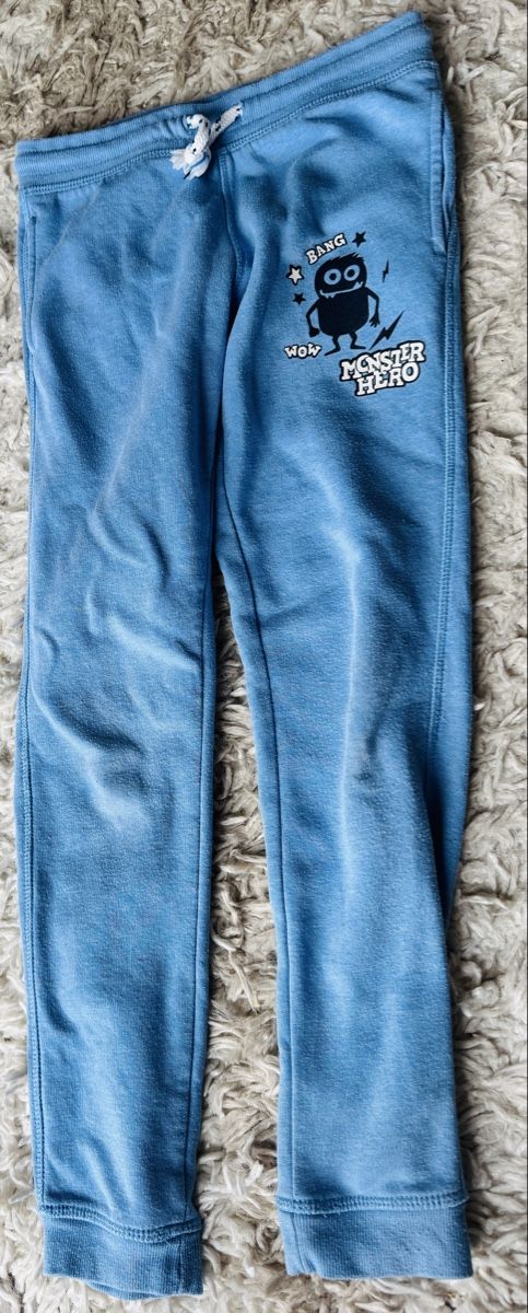 Pantaloni: Junge Hose Set grosse 128/140 – Usato da Leibstadt venduto da Ukrainelvivvorever 2