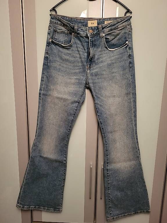 Jeans: Jeans neu – Nuovo e nell'imballaggio originale da Effretikon venduto da Zebra37