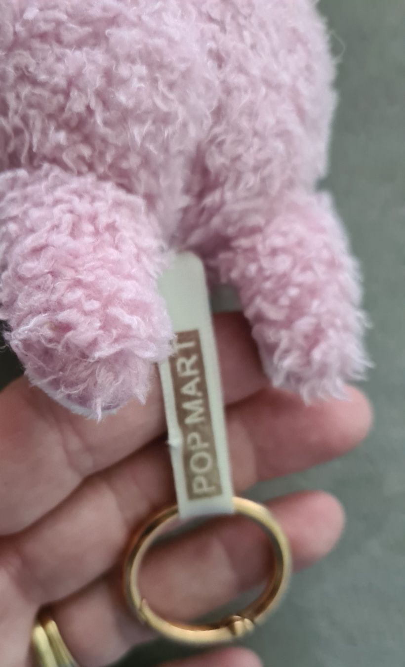 Pop Mart Statuette: Labubu rosa Plüsch, Serie MACARONS – Usato da Winterthur venduto da bibummi 3