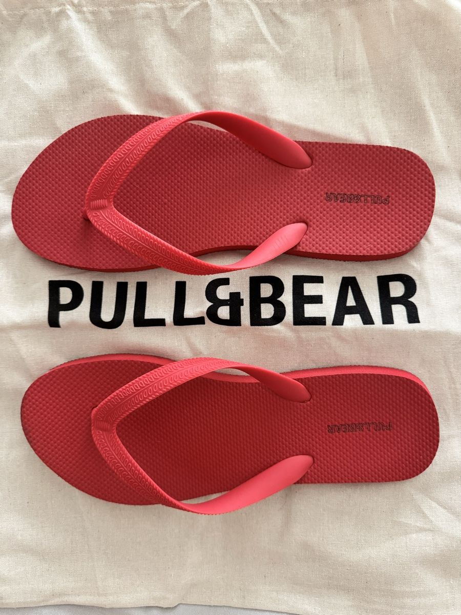 Pull&Bear Chaussures femmes: Red flip flops Pull&Bear 40/41 – Neuf (Voir description) à Zürich par gosia_z