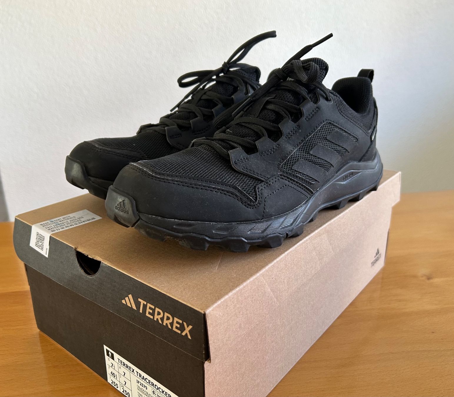 Adidas Herrenschuhe: Trekkingschuhe Adidas Terrex Tracerocker / Grösse 40 2/3 – Gebraucht aus Dotzigen von rapunzel03 1