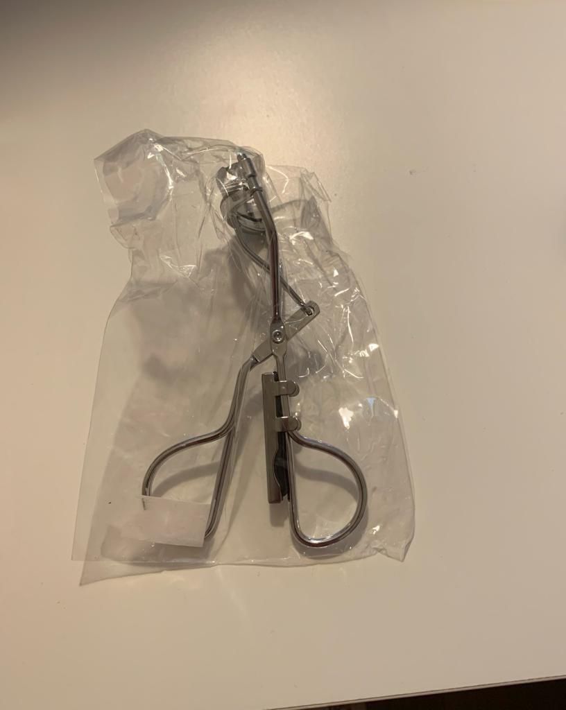 Make-up: Pinza per ciglie finte – Nuovo e nell'imballaggio originale da Bôle venduto da dany2021 1