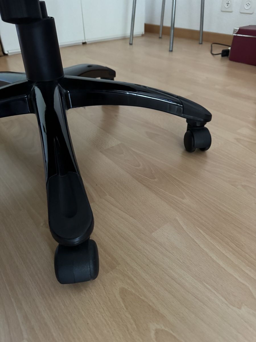 Stühle: Gaming Chair black artificial leather used condition – Gebraucht aus Bern von pablito01 3