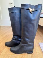Elegante Stiefeln aus Kunstleder, Grösse 40