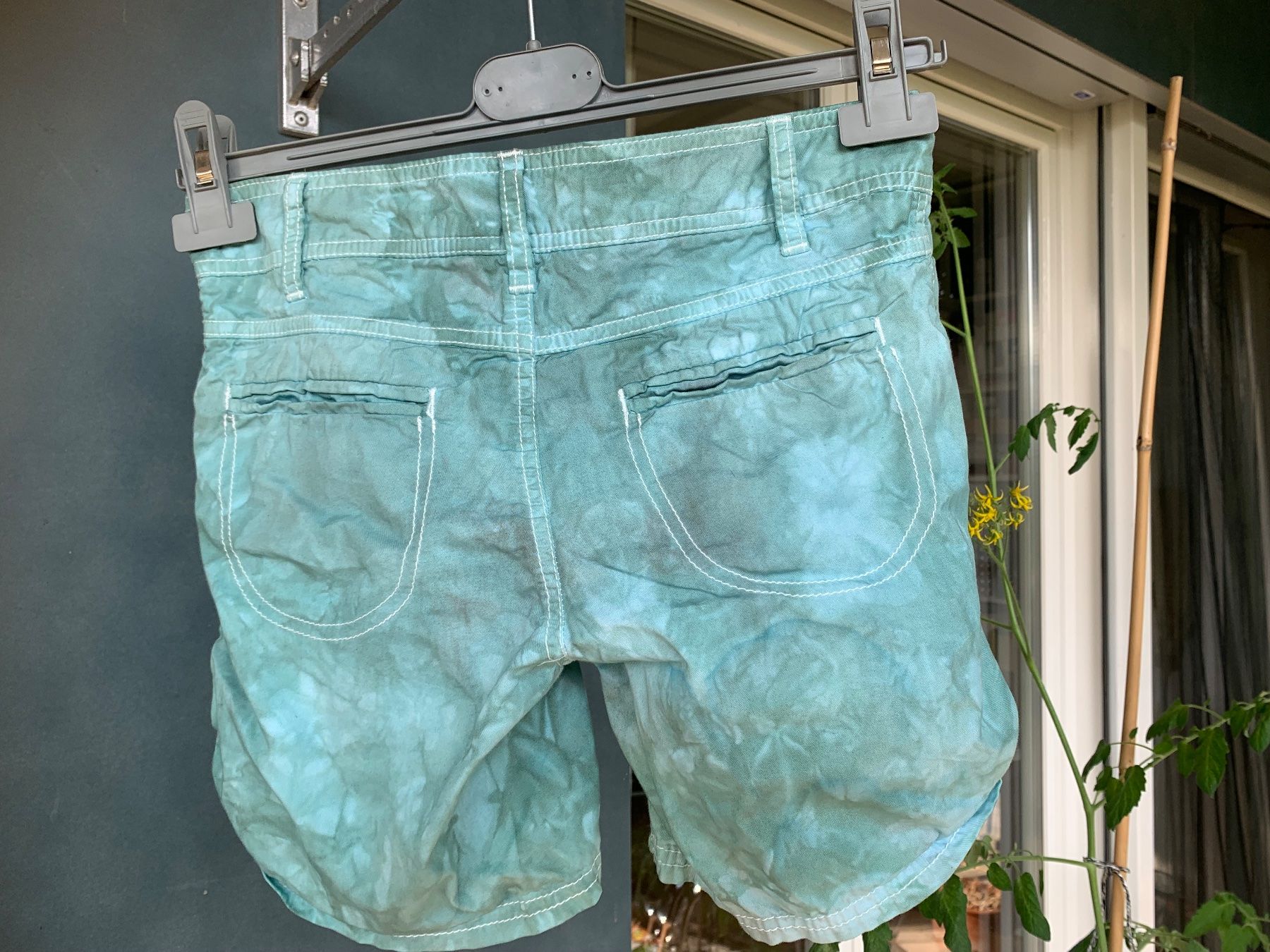 Hosen: Batik Hose Kurz, Gr.S – Gebraucht aus Uster von Flummi 1