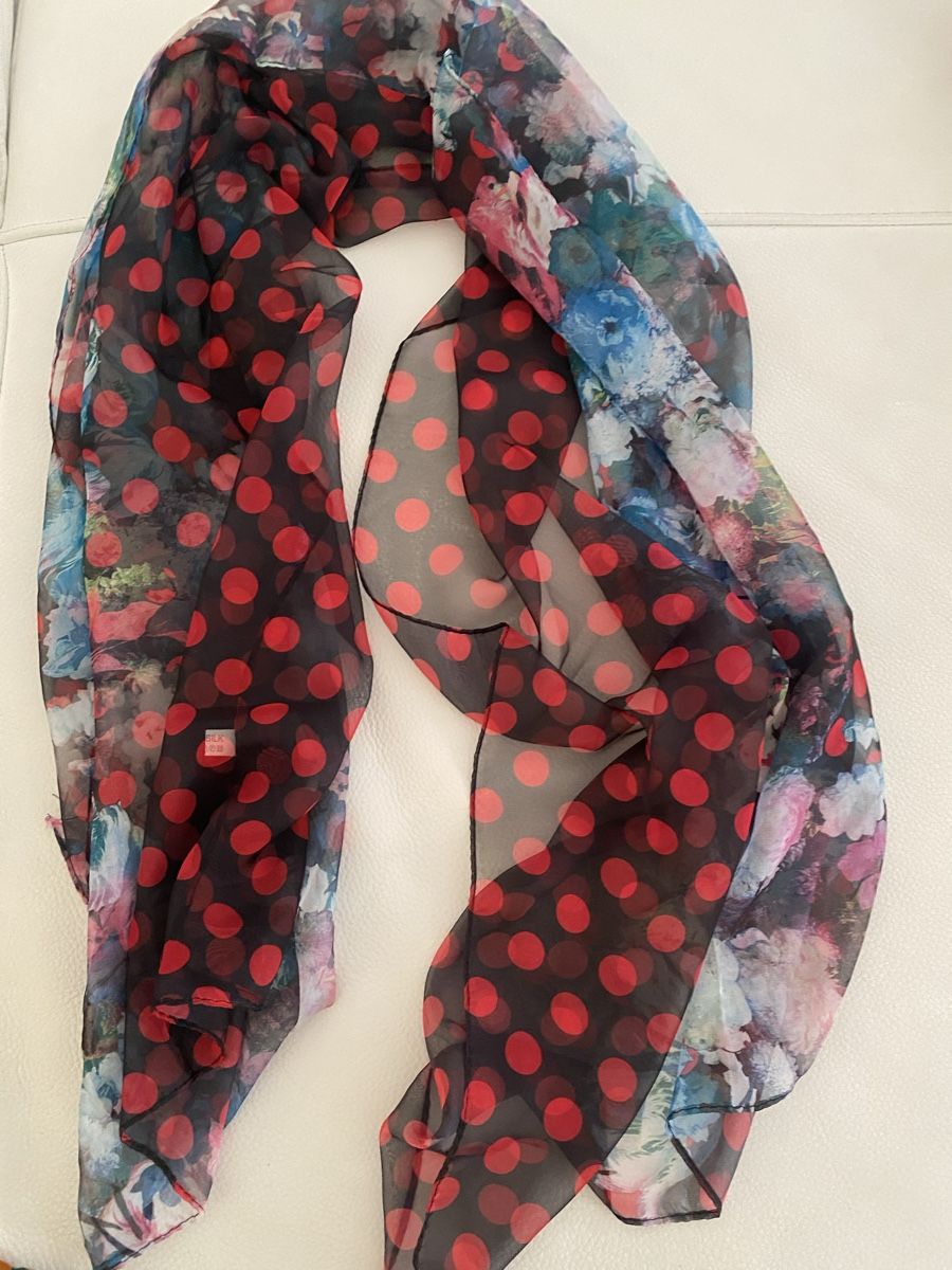 Foulard & Sciarpe: Seiden Schal 🌸 – Usato da Opfikon venduto da Luis144 1