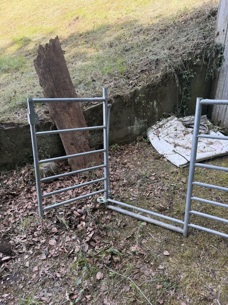 Altre attrezzature per stalle: Weidetor Metall verzinkt – Usato da Hedingen venduto da Apriah 2