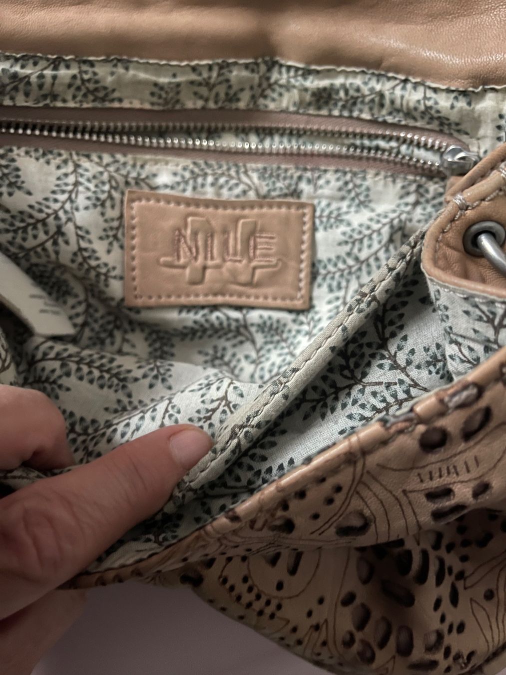 Taschen für Damen: Nile  Leder Tasche – Gebraucht aus Hinterkappelen von lid_9h7j 4