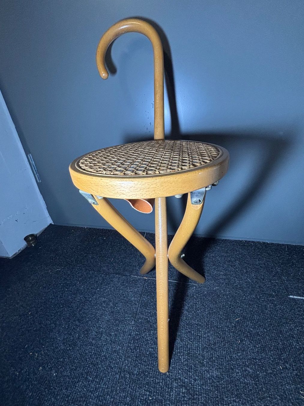 Sgabelli: Thonet Spazierstockhocker Klapphocker Designerstuhl Original – Usato da Hinwil venduto da DaniBachman 3