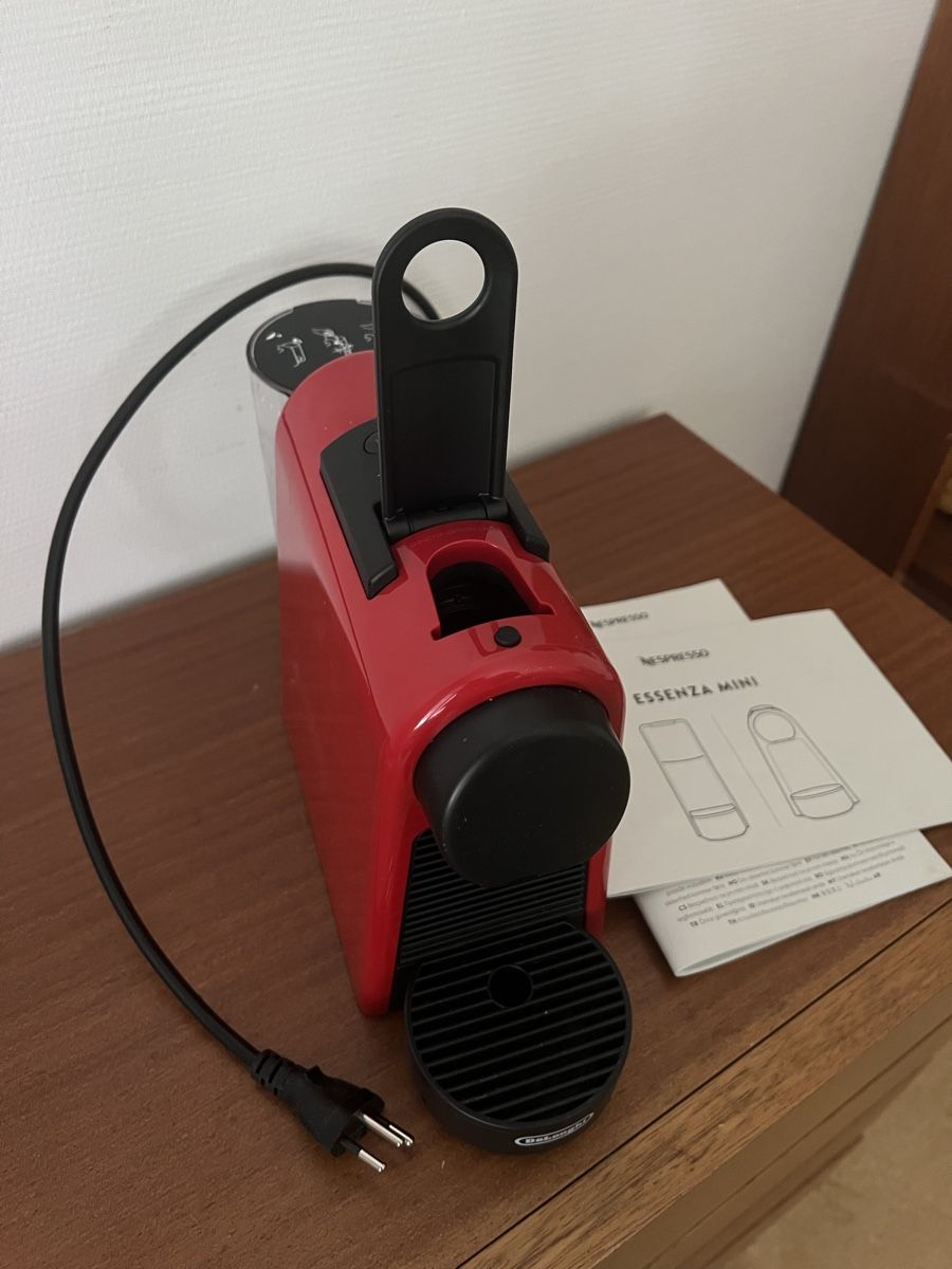 Nespresso Macchine per caffè & Macchine per espresso: Nespresso Maschine Essenza Mini rot – Usato da Basel venduto da pau_hjg2 1
