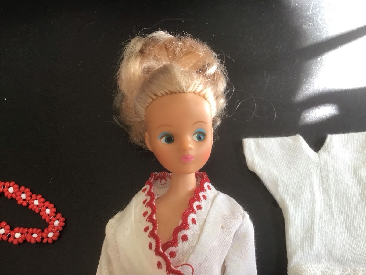 Poupées: Daisy Mary Quant mit Kleidung – D'occasion à Birsfelden par rah_8bfj 3
