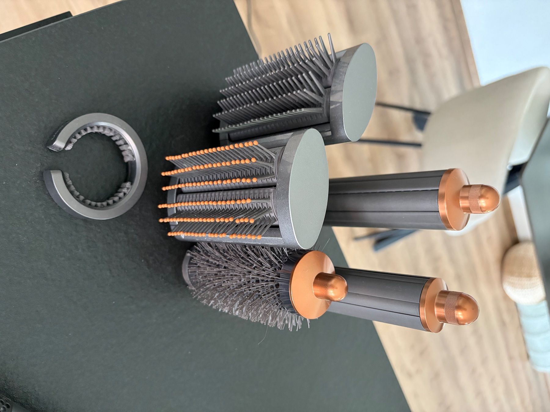 Dyson Sèche-cheveux: Dyson Airwrap neuwertig – D'occasion à Wolfwil par Melanie1325 2