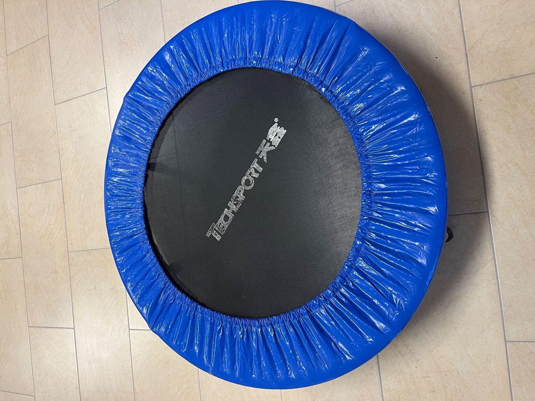 Trampolines: Trampolin klein von Techsport – D'occasion à Humlikon par Hottmann