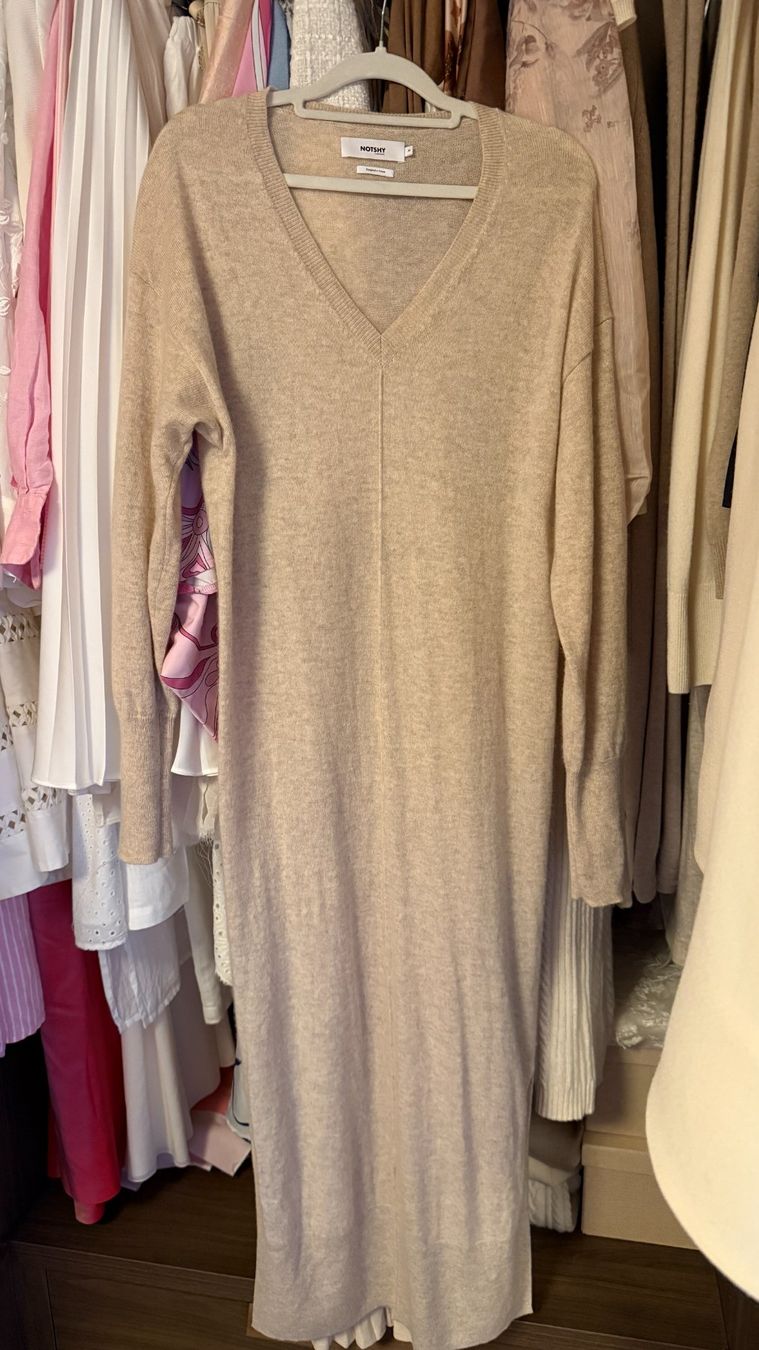 Kleider: Notshy Cashmere 100% Cashmere M – Gebraucht aus Kilchberg ZH von selinaonadn