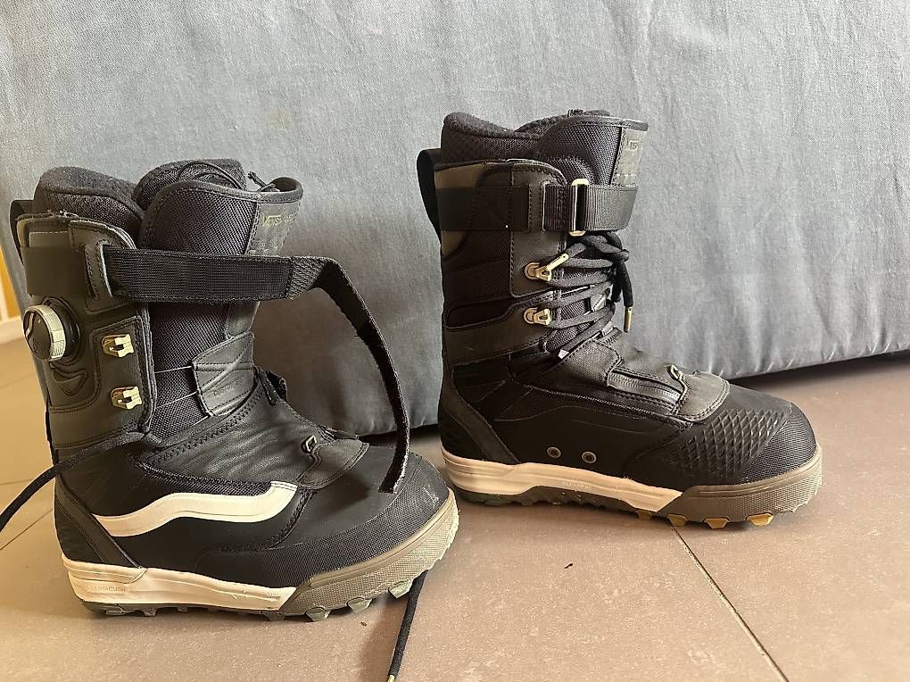 Scarpe da uomo: Boots Vans V3 ultracush 42 – Usato da Vacallo venduto da TrivellinS 3