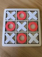 Tic-Tac-Toe aus Holz