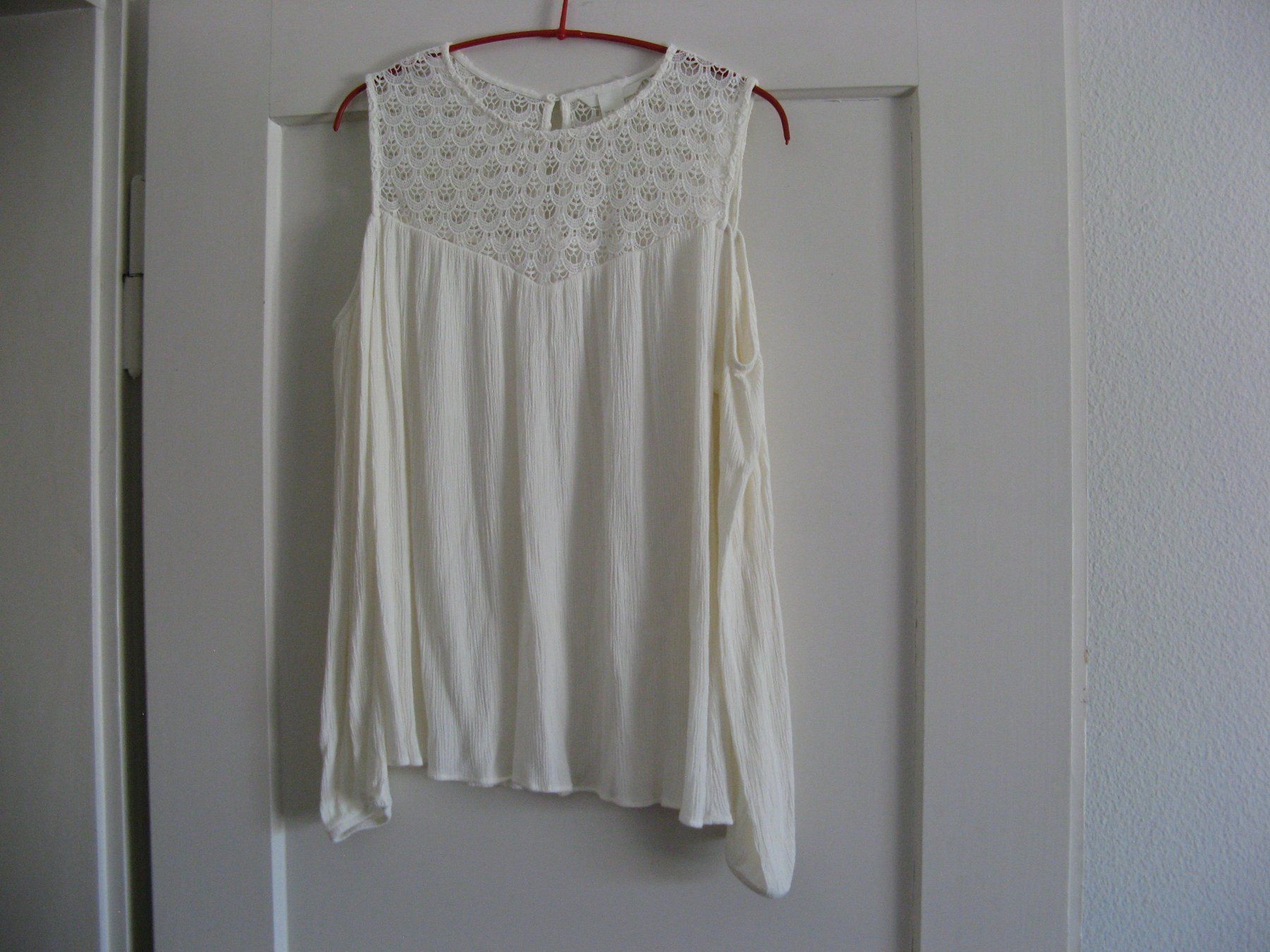 H&M Camicette: Bluse schulterfrei Gr. 44 von H&M – Usato da Zürich venduto da apil