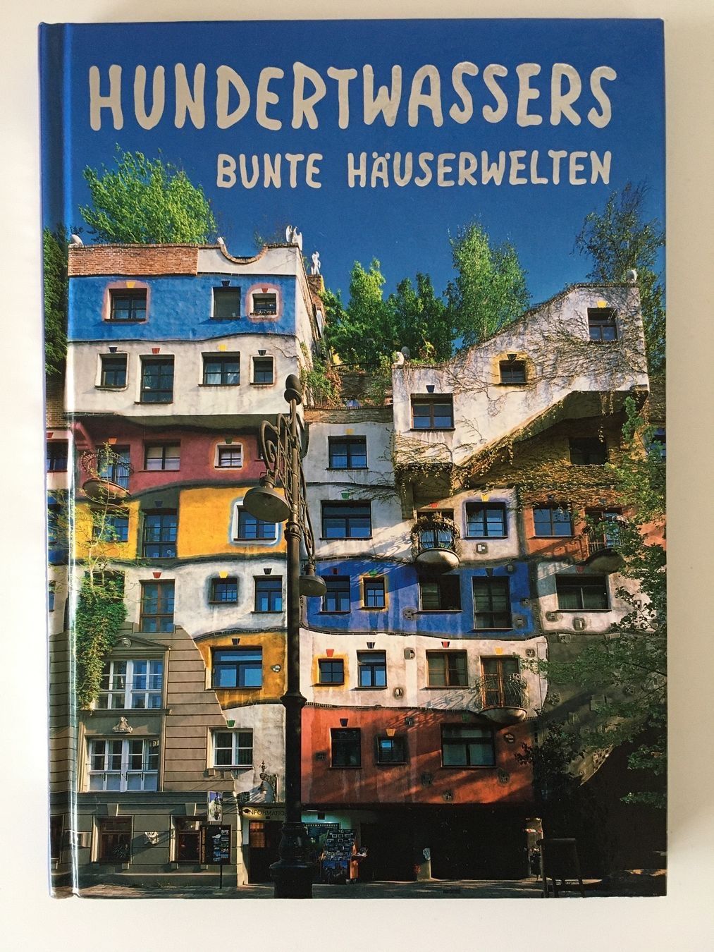 Libri: Hundertwassers bunte Häuserwelten – Nuovo (secondo la descrizione) da zürich venduto da Cf8000