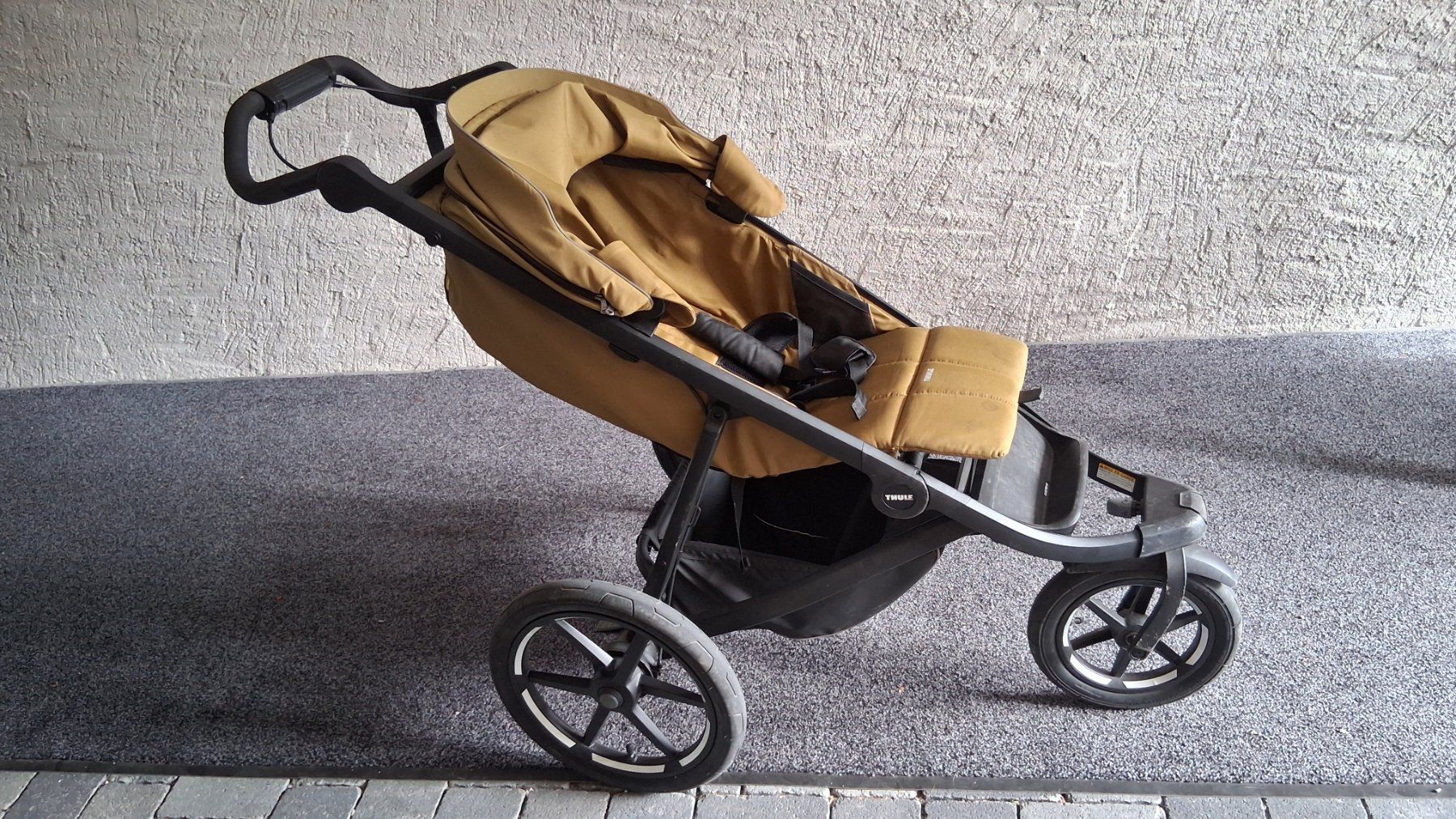 Thule Carrozzine: Poussette Thule Urban Glide – Usato da St-Légier-Chiésaz venduto da dma_699g 1