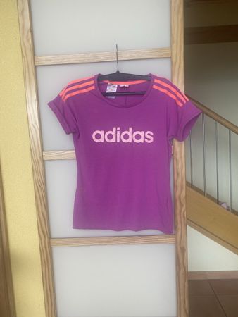 Adidas t-shirt