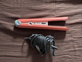 Dyson Corrale Haarglätter korallenrot mit Ladekabel