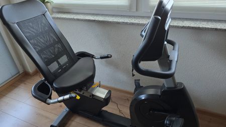 Verkaufe Occasion Indoor Liegevelo( Liege/Sitzergometer )