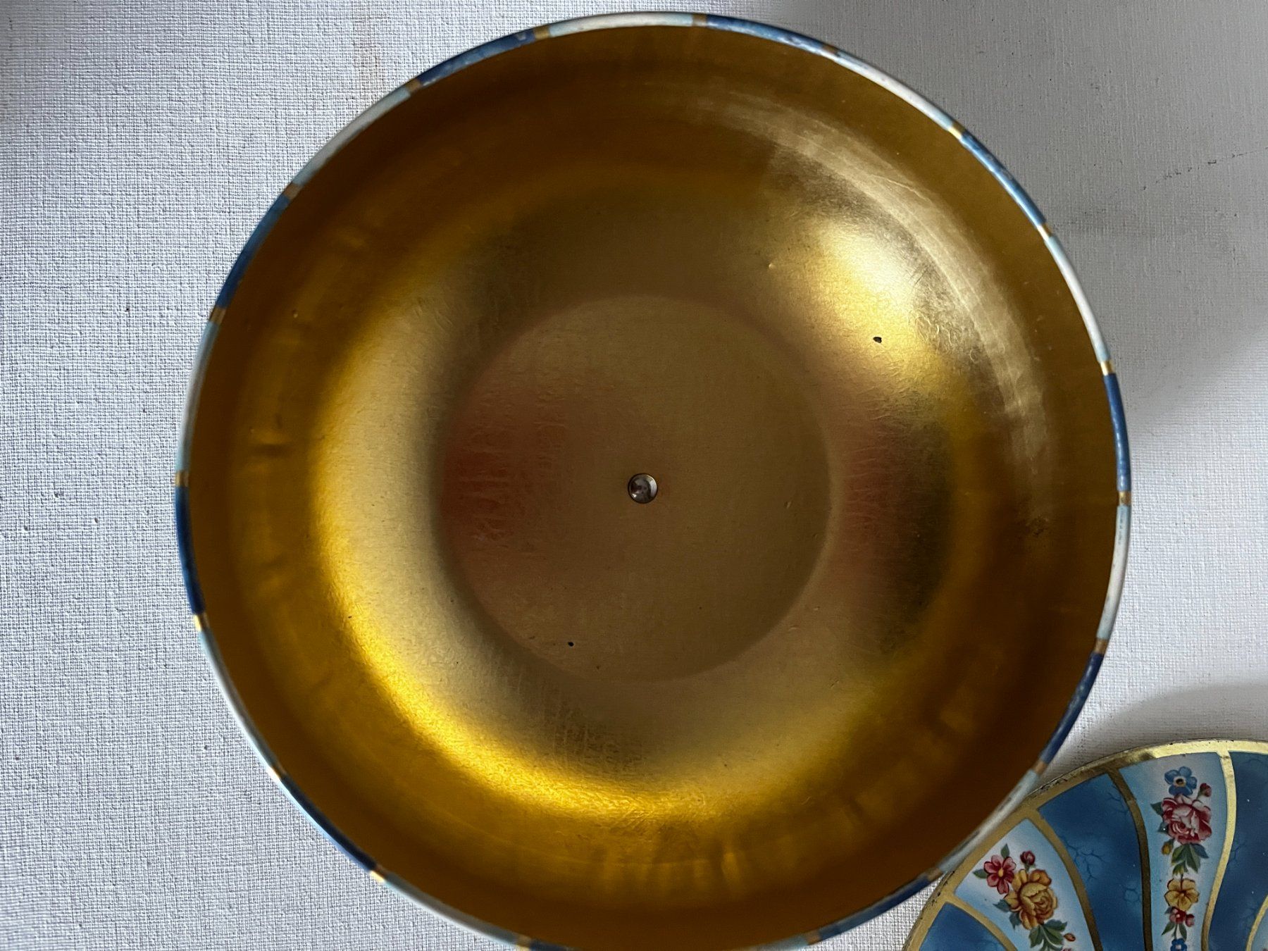 Alle Dekorationen: Antike Blechdose – Gebraucht aus Zürich von suschi04 3