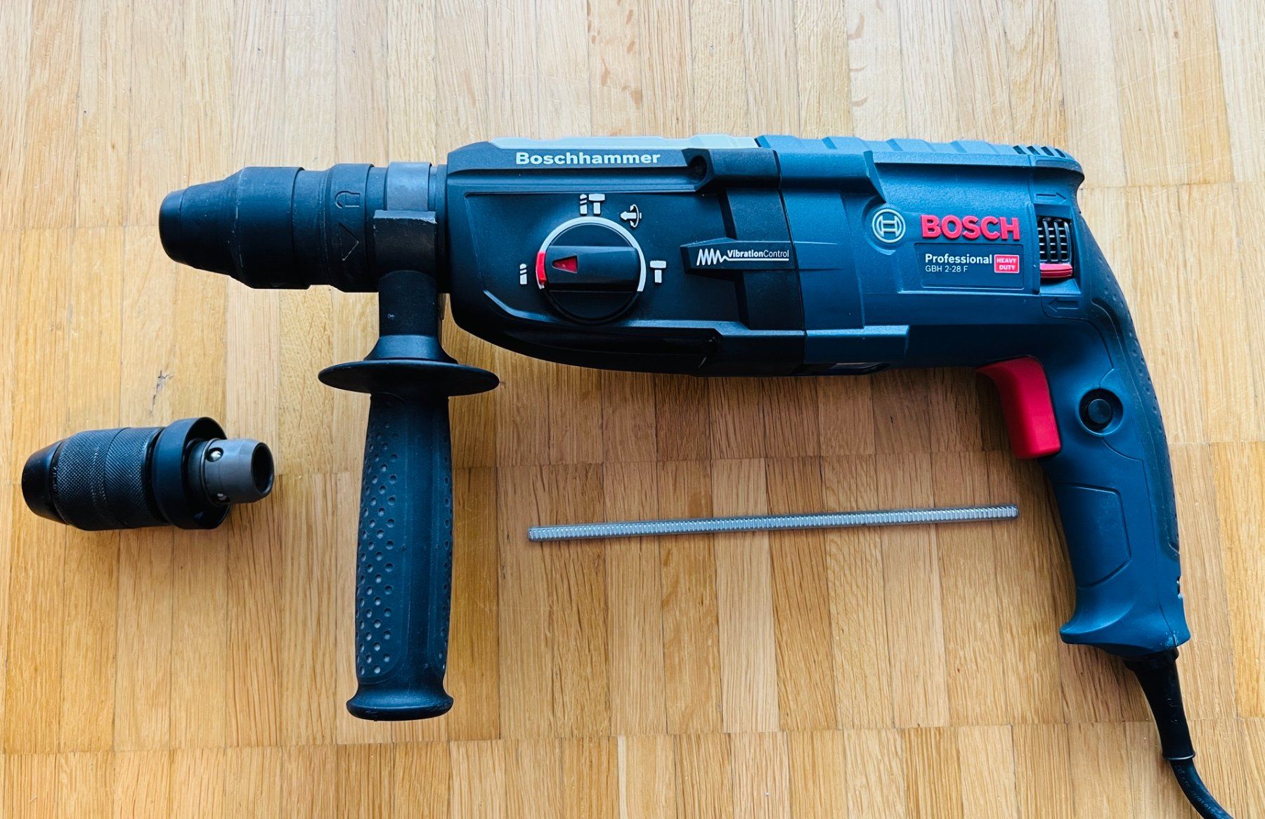 Bosch Trapani: Bohrhammer Bosch Professional GBH 2 - 28F – Usato da Holziken venduto da Wurzel540 1