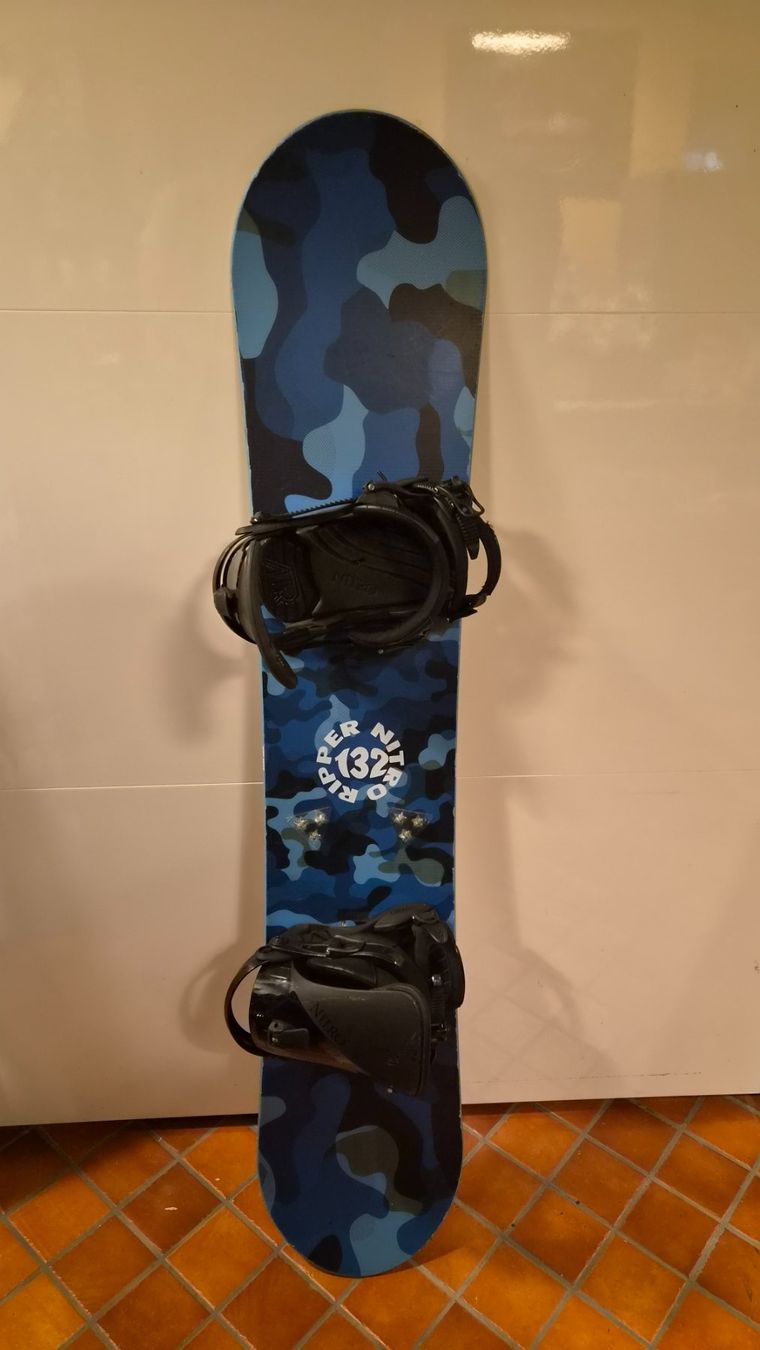 Snowboard Nitro Boards: Nitro Snowboard 132cm inkl. Bindung – D'occasion à Oberrieden par Raja011