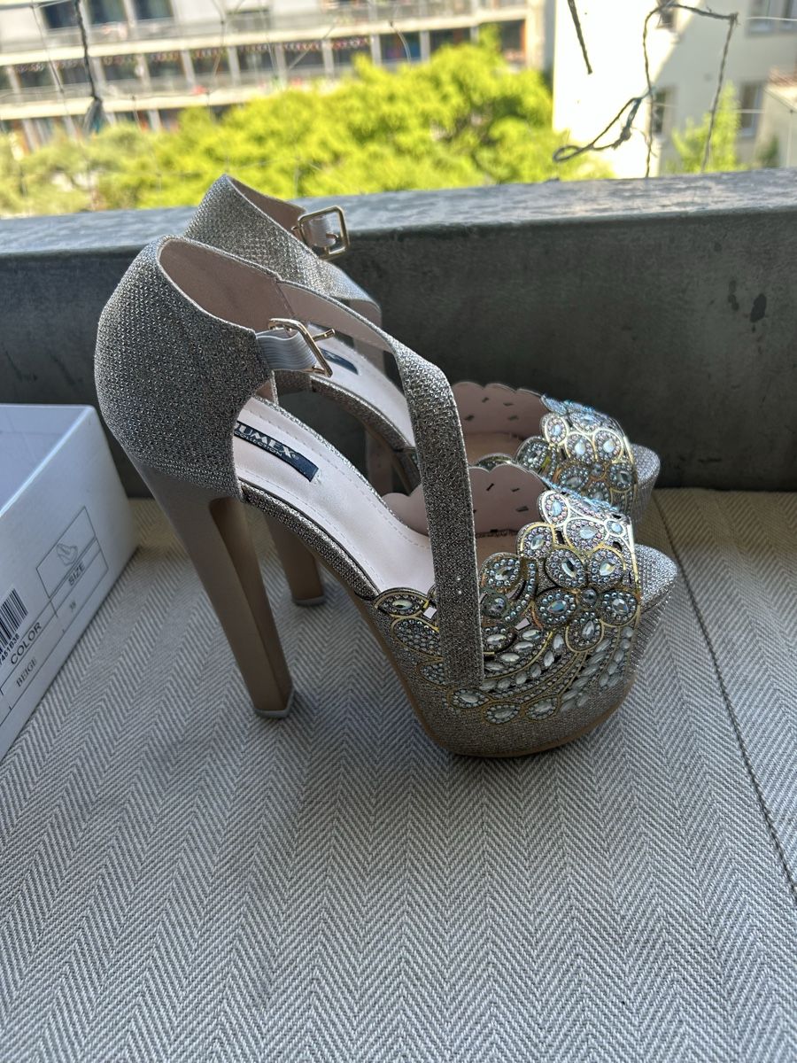 Scarpe da donna: Schuhe  – Usato da Basel venduto da Krisztina.na